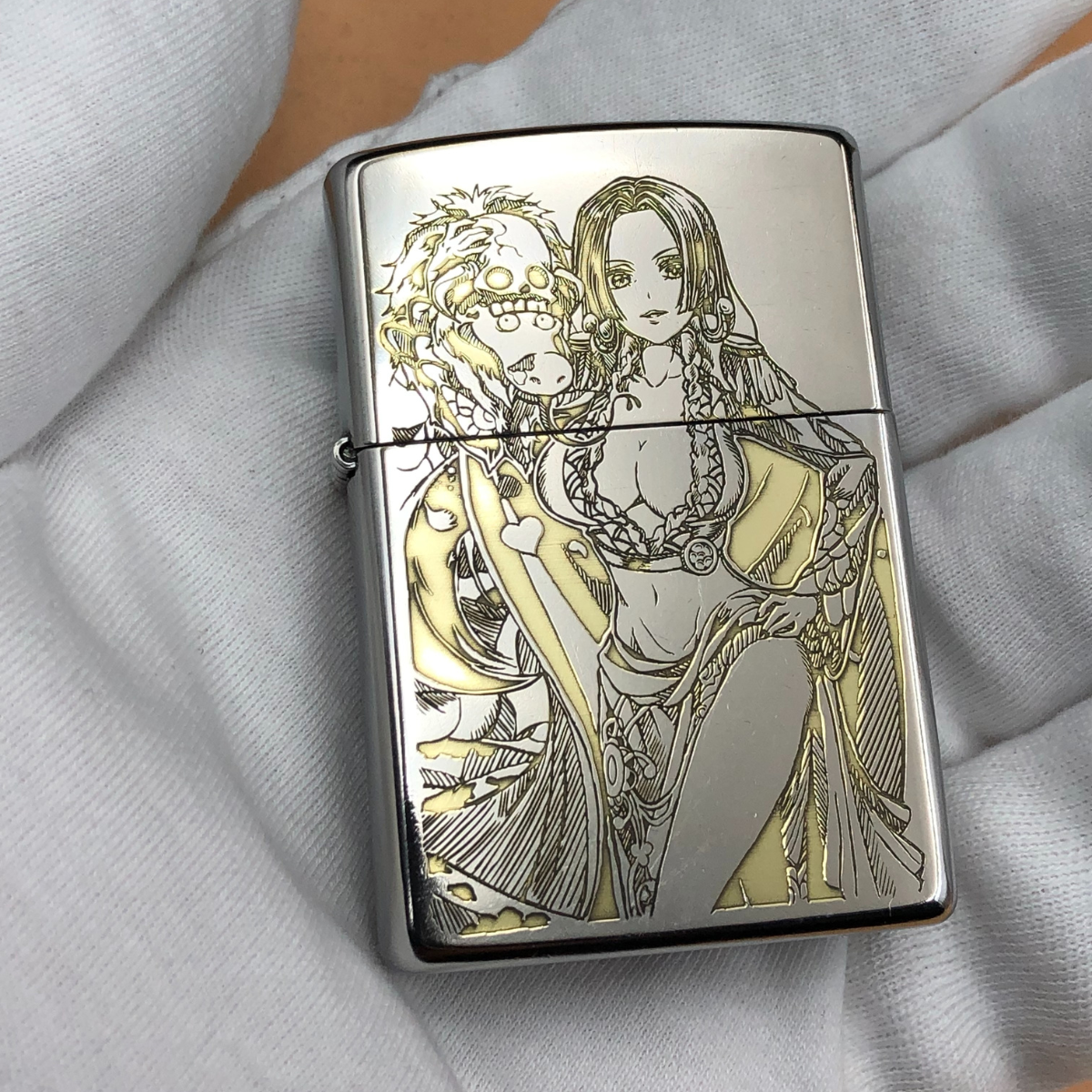 Genuine Zippo Boa Hancock – Deep Engraved 2-Sided Lighter