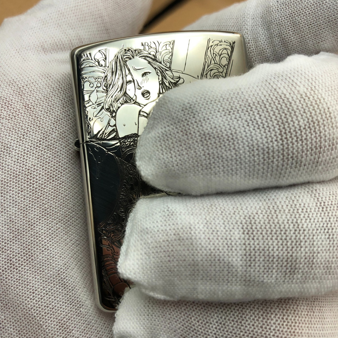 Custom Metal Lighter – Artistic Engraving