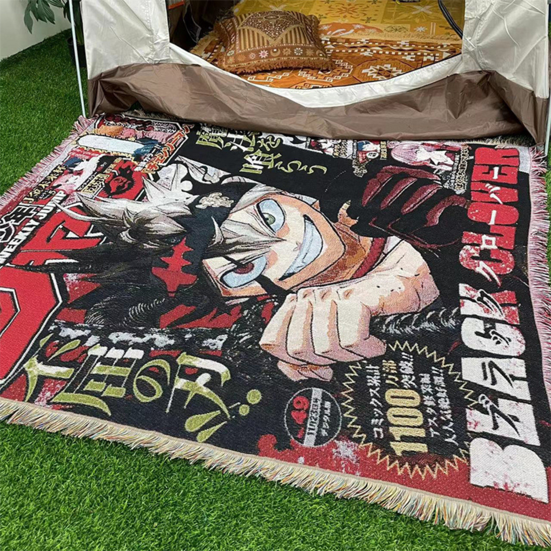 Black Clover Woven Blanket – Cozy Sofa or Bed Cover