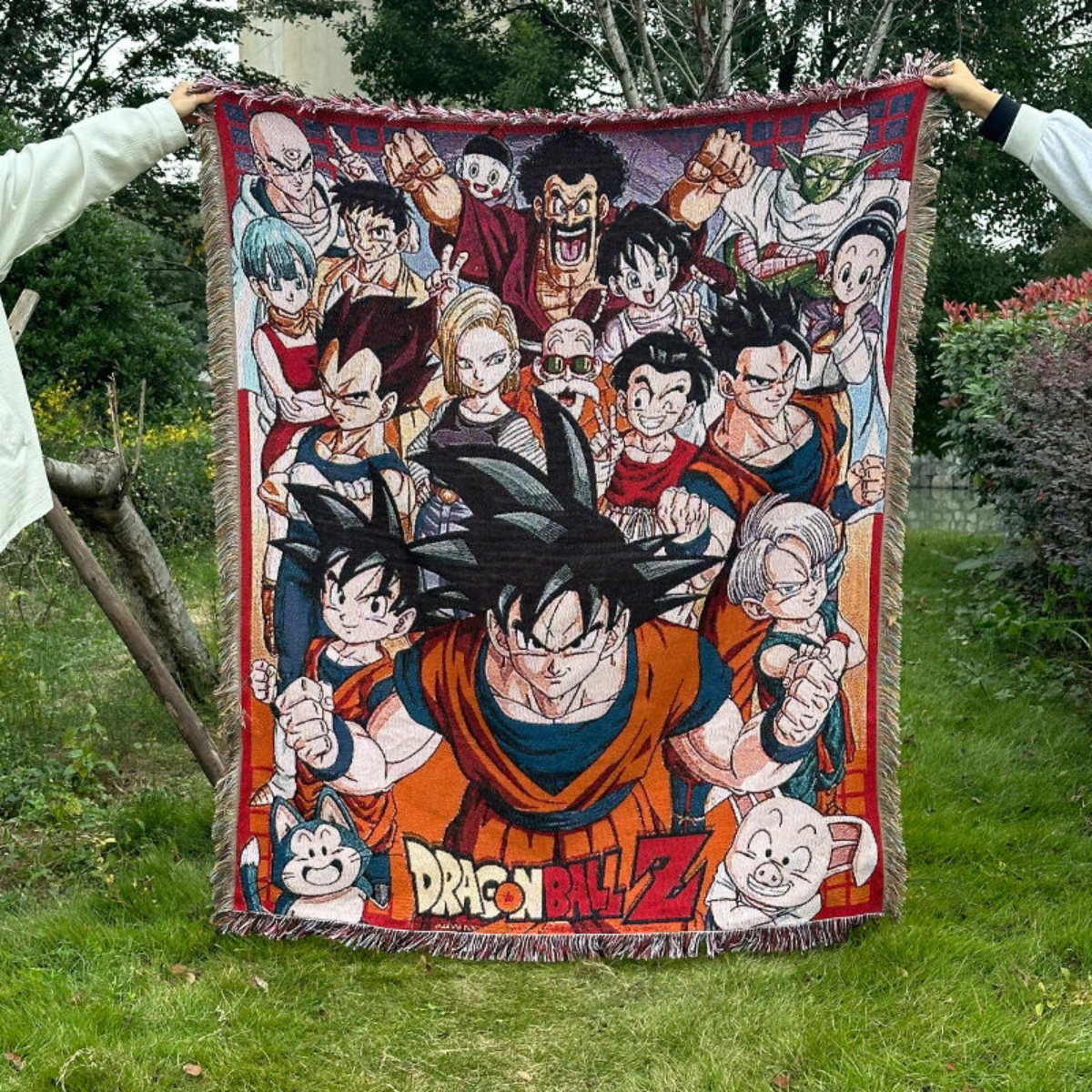 D.r.a.g.o.n B.a.l.l Woven Blanket – Cozy Sofa or Bed Cover