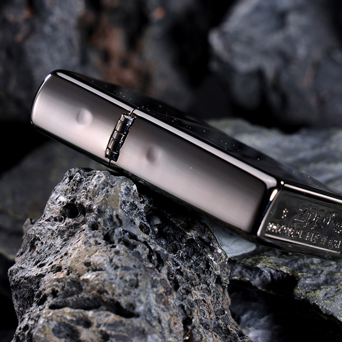 Lu.ffy Ni.ka Ge.ar 5 Black Ice Zippo Lighter Laser Engraved