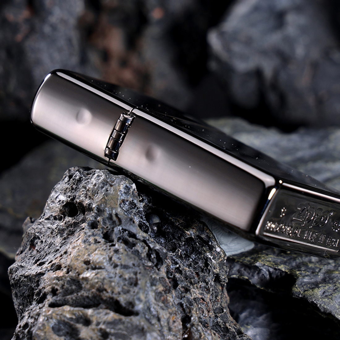 Lu.ffy Ni.ka Ge.ar 5 Black Ice Zippo Lighter Laser Engraved