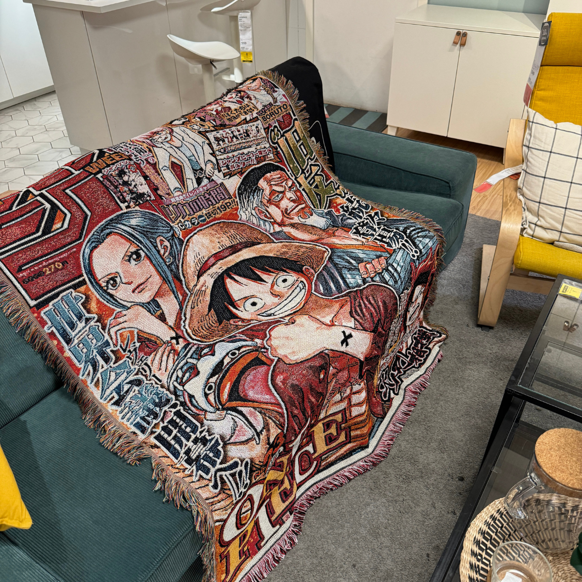 O.n.e P.i.e.c.e Woven Blanket – Anime Throw with L.u.f.f.y & Crew, Decorative & Cozy